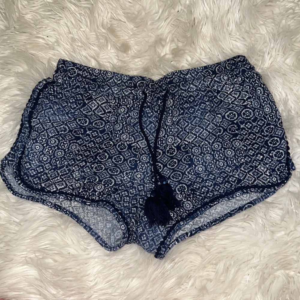 Cute flowy shorts!!
